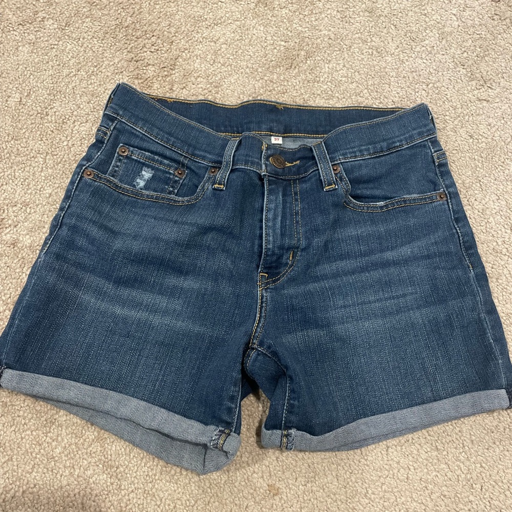 Levi’s shorts